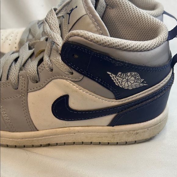 Nike Jordan 1 Mid shoes in the "Cement Grey/White-True Blue" size 13c - Picture 4 of 7